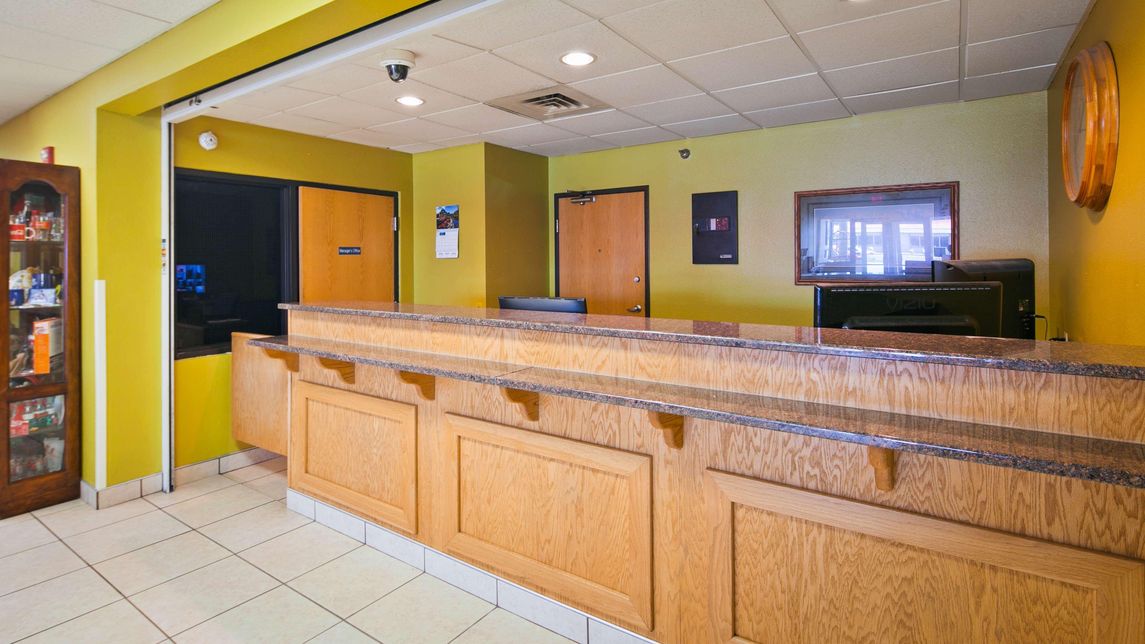 Best Western Of Huron מראה חיצוני תמונה