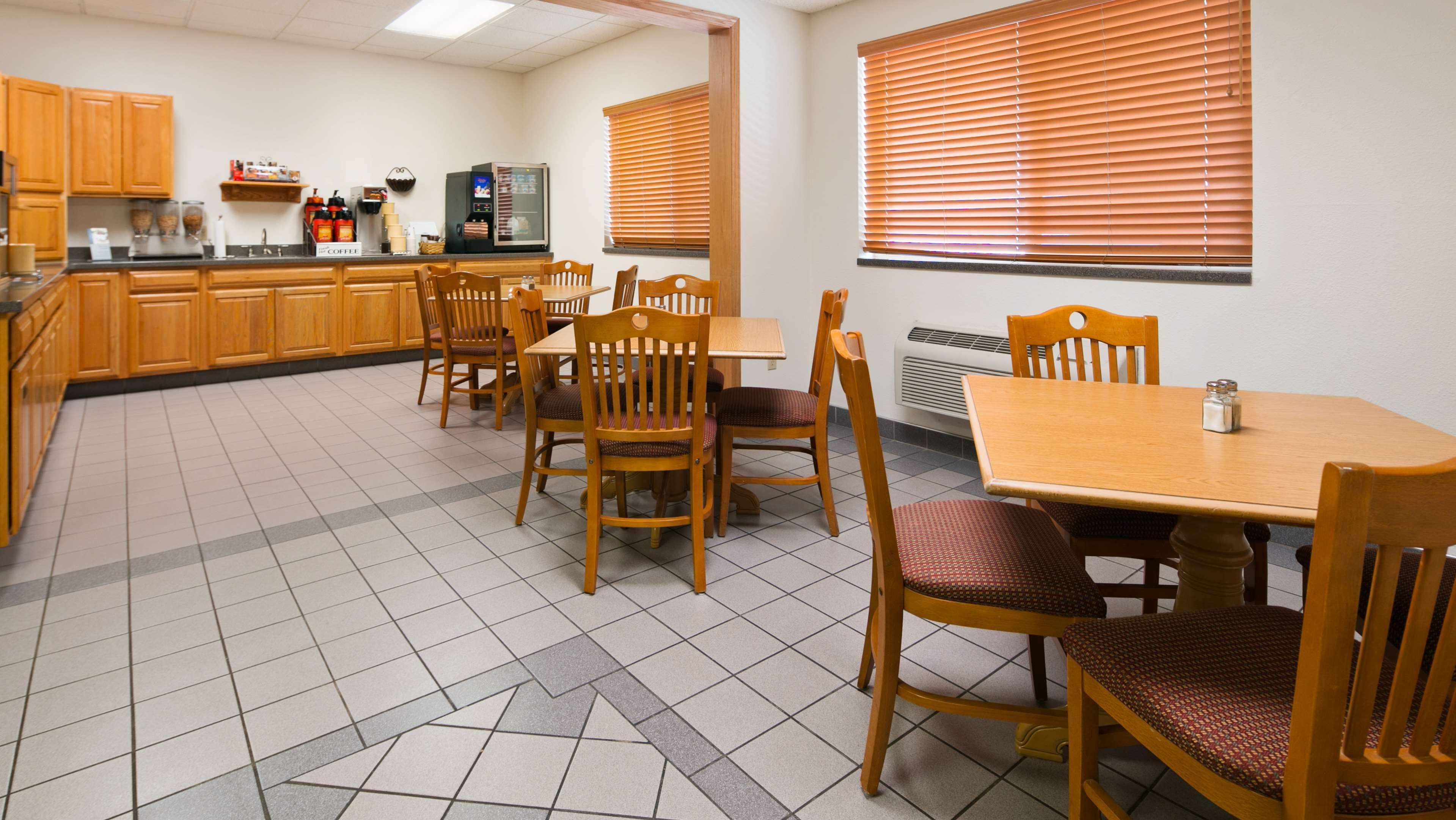 Best Western Of Huron מראה חיצוני תמונה